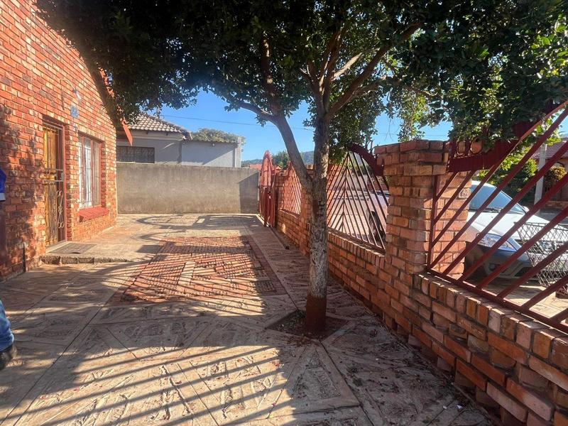 3 Bedroom Property for Sale in Geelhoutpark North West